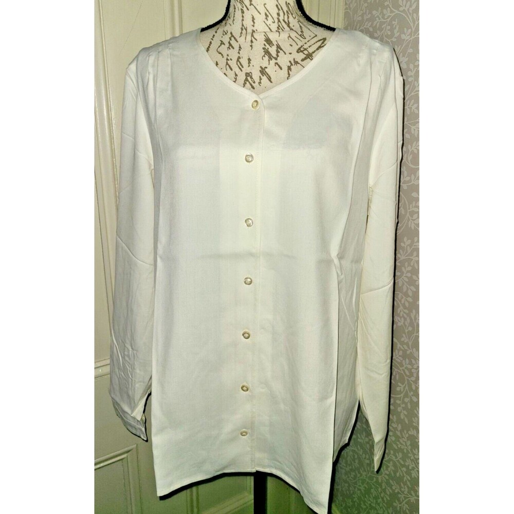NWT Orvis collarless ivory silk v neck long sleeved blouse, ladies' size L
